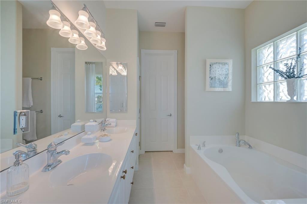 HAMPTON VILLAGE - Residential