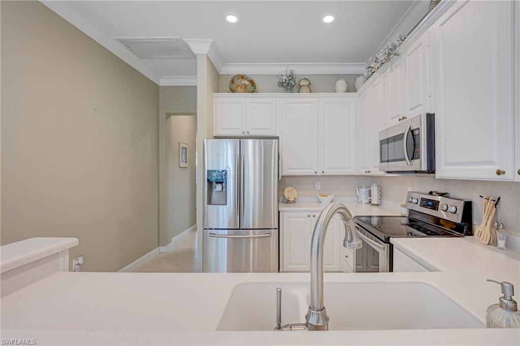 HAMPTON VILLAGE - Residential