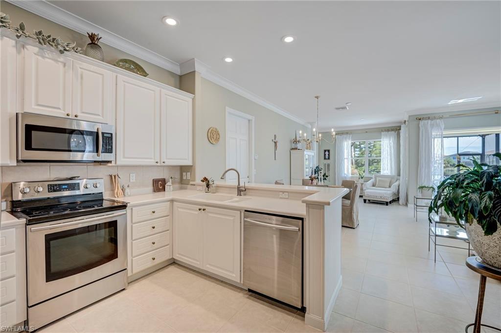 HAMPTON VILLAGE - Residential