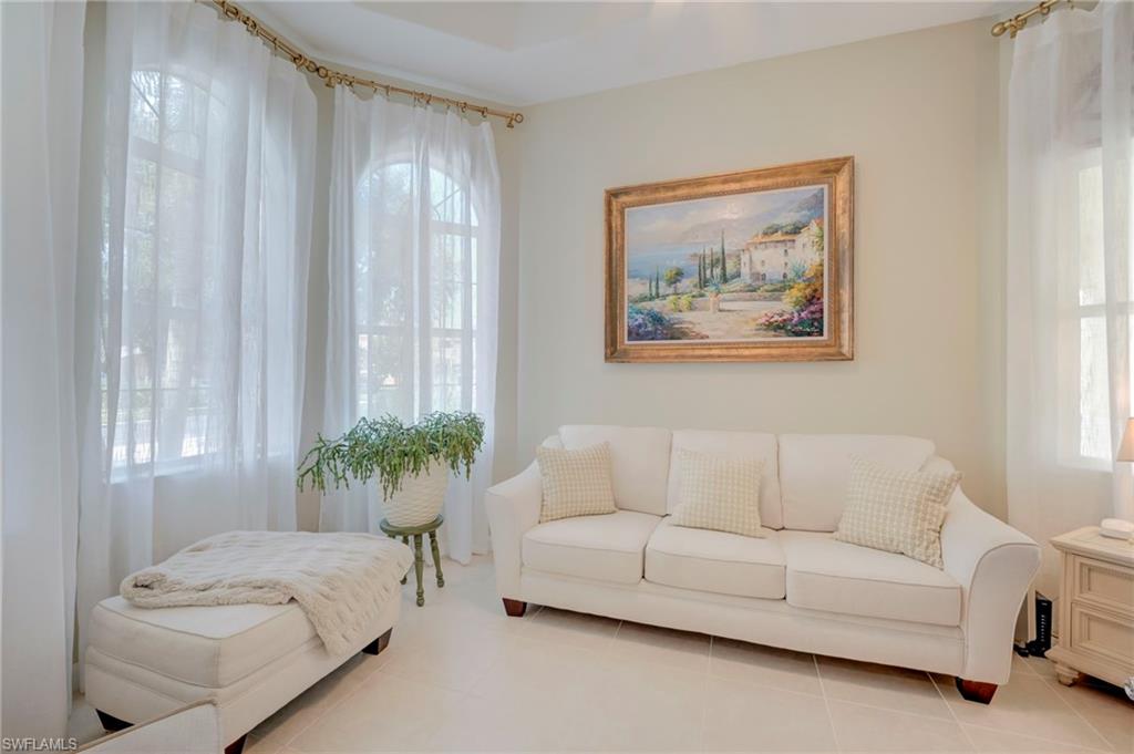 HAMPTON VILLAGE - Residential