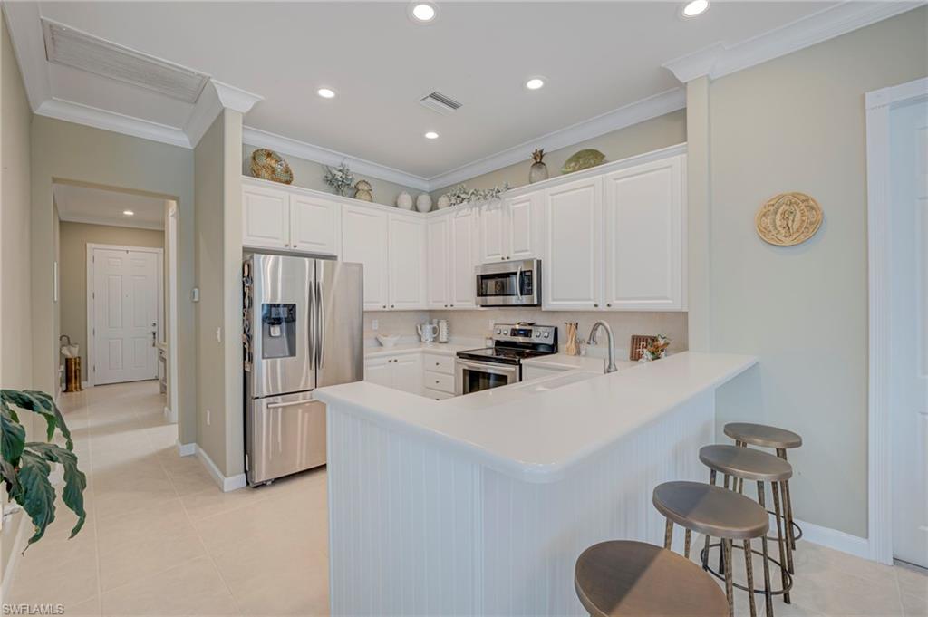 HAMPTON VILLAGE - Residential