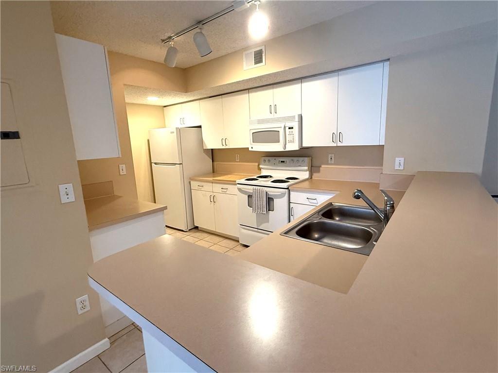 NAPOLI - Residential Lease