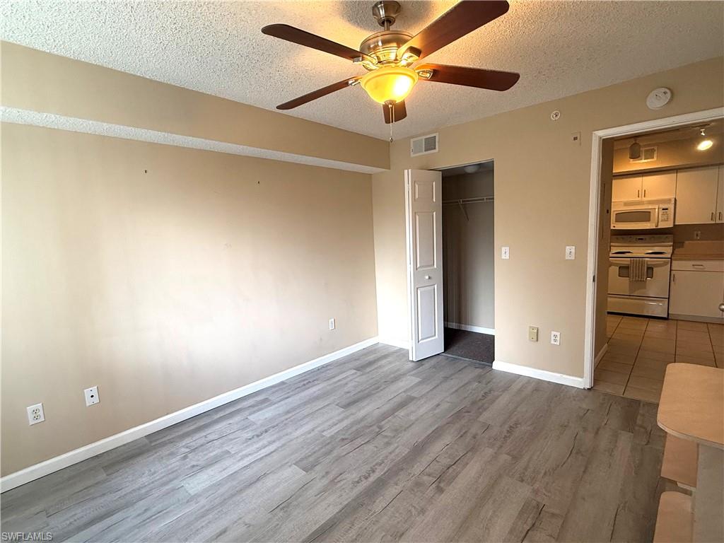 NAPOLI - Residential Lease