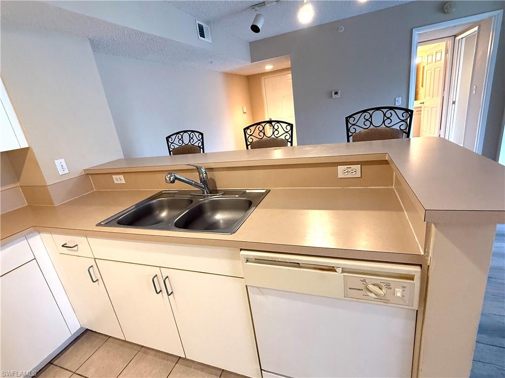 NAPOLI - Residential Lease