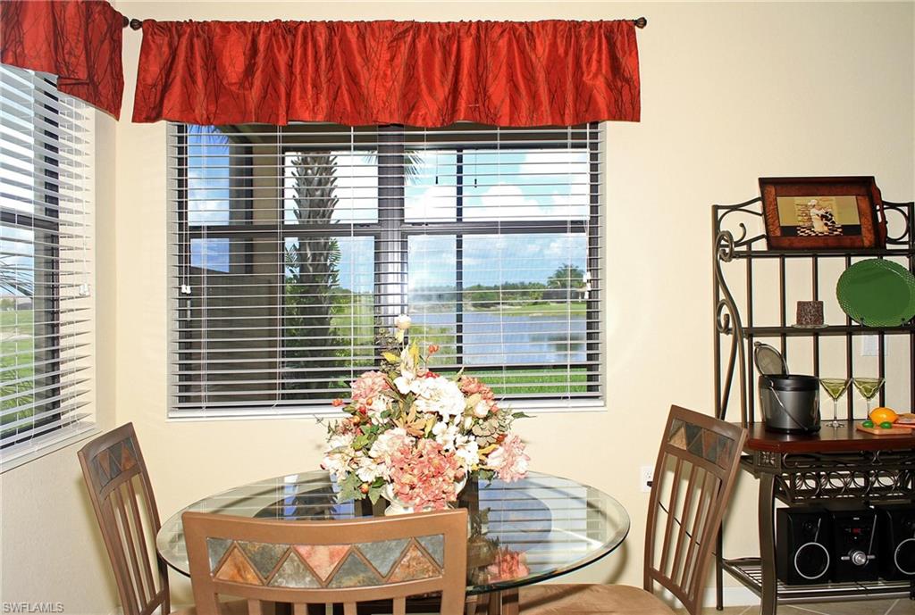 COACH HOMES AT HERITAGE BAY - Residential