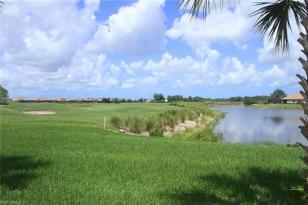 COACH HOMES AT HERITAGE BAY - Residential