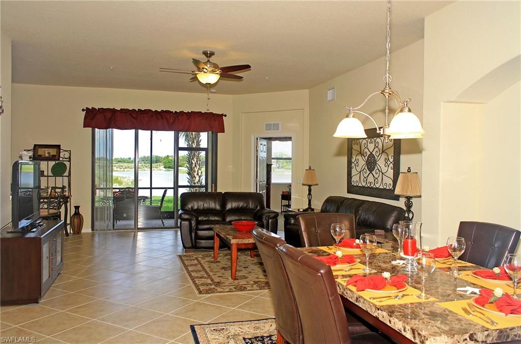 COACH HOMES AT HERITAGE BAY - Residential