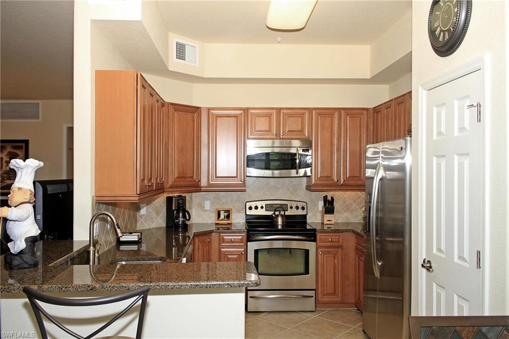 COACH HOMES AT HERITAGE BAY - Residential