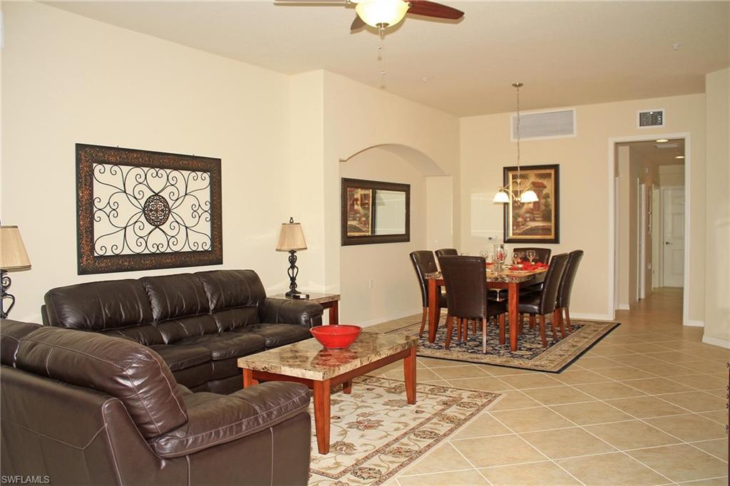 COACH HOMES AT HERITAGE BAY - Residential