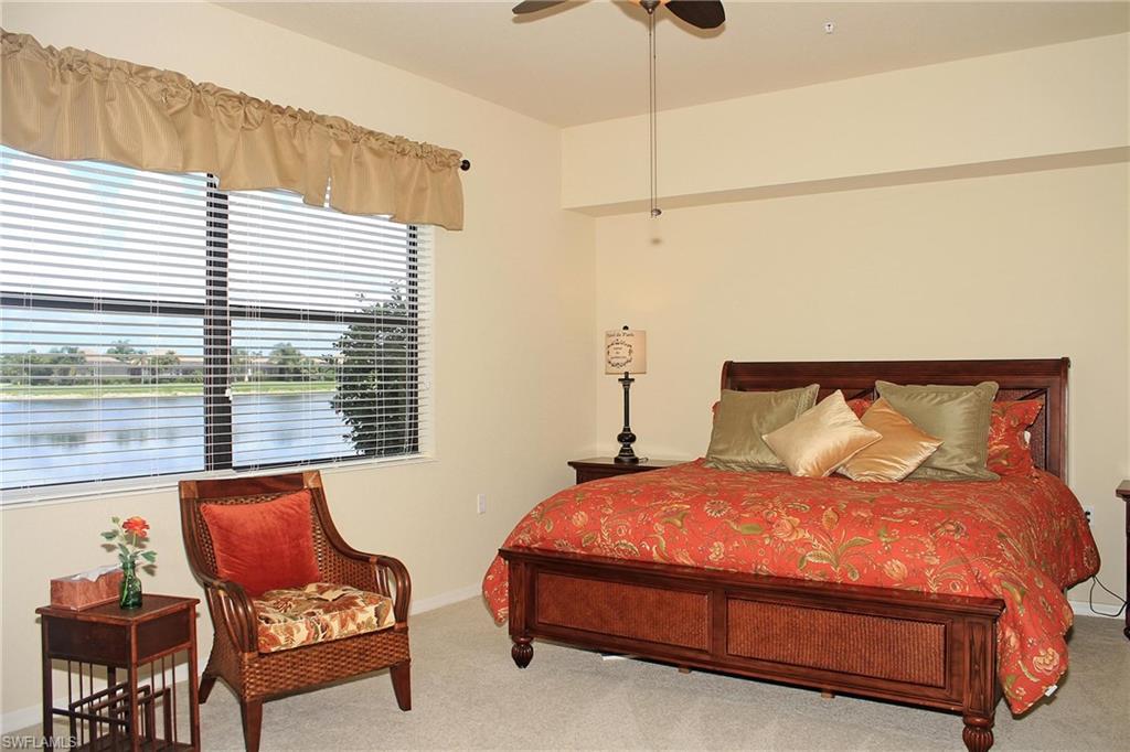 COACH HOMES AT HERITAGE BAY - Residential