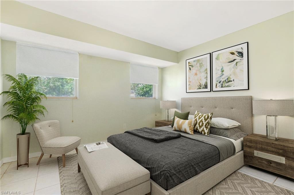 NAPLES MANOR - Residential