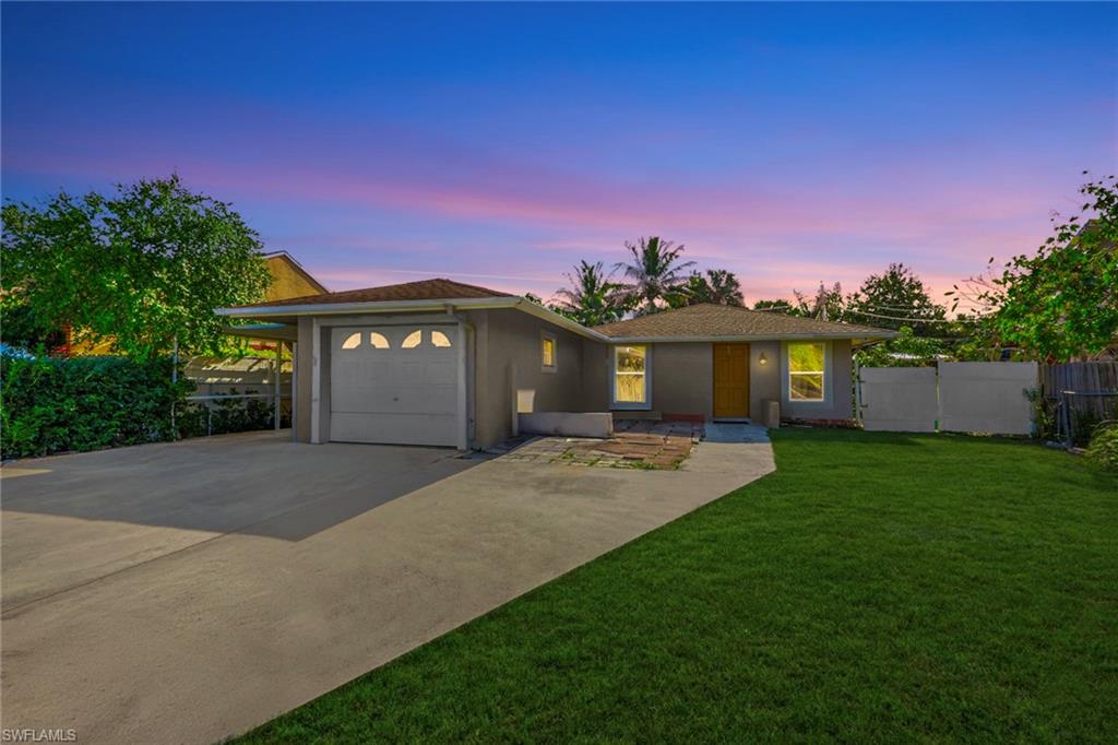 NAPLES MANOR - Residential