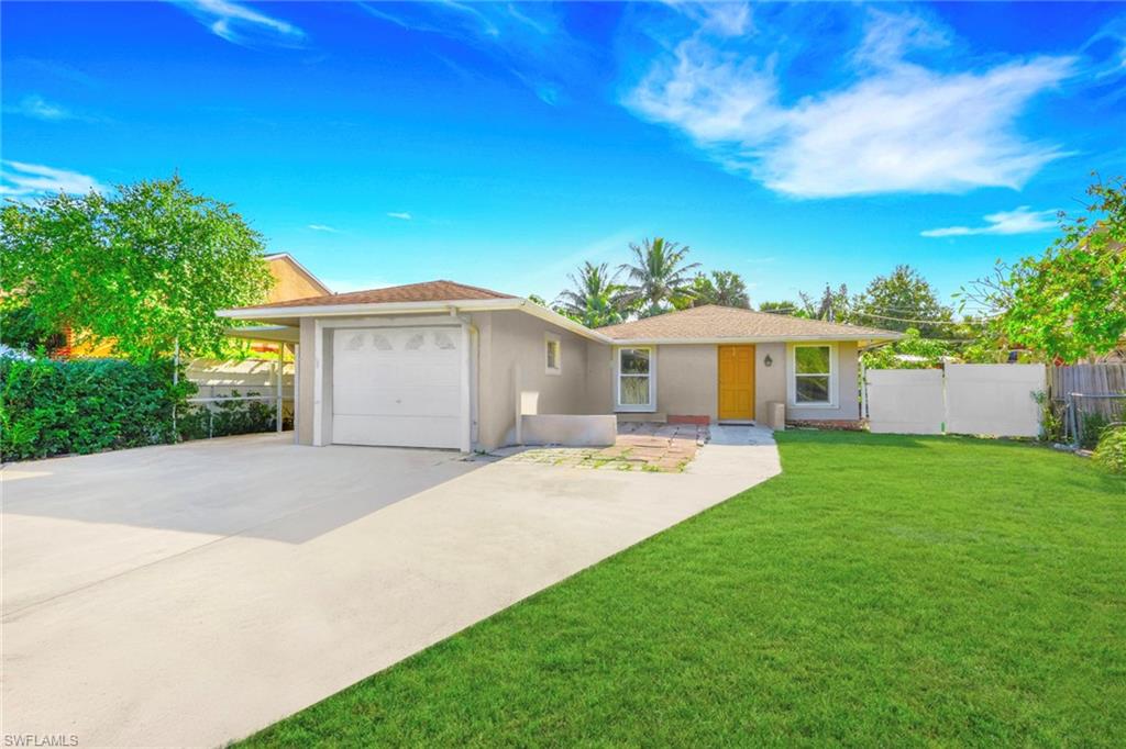 NAPLES MANOR - Residential