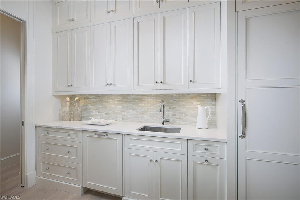 PARK SHORE - Residential