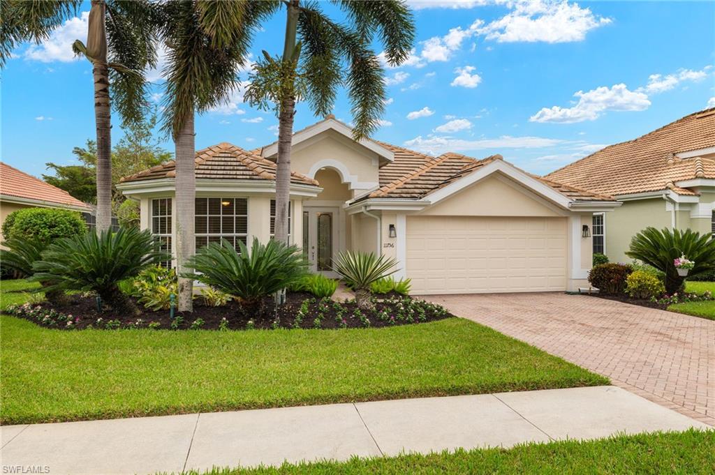 TWIN EAGLES - Residential