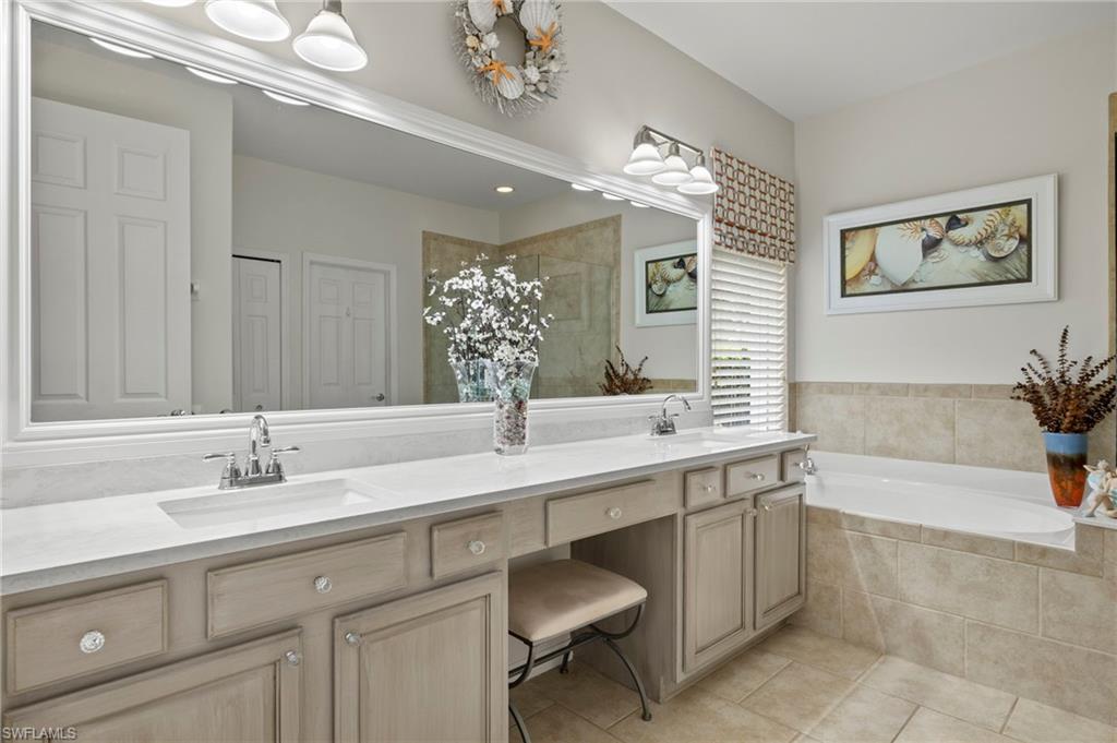 TWIN EAGLES - Residential