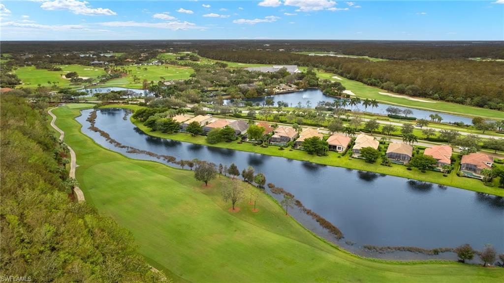 TWIN EAGLES - Residential