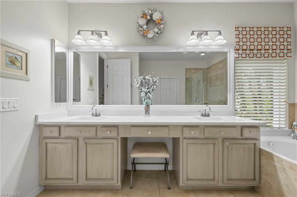 TWIN EAGLES - Residential