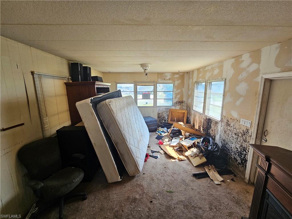 SHELTERING PINES - Residential