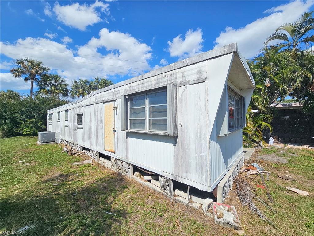 SHELTERING PINES - Residential