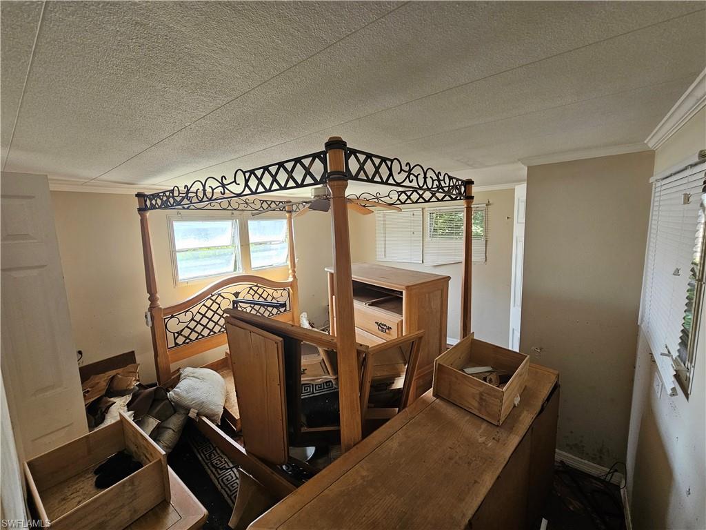 SHELTERING PINES - Residential