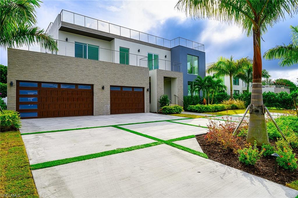 PARK SHORE - Residential