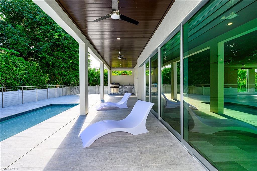 PARK SHORE - Residential