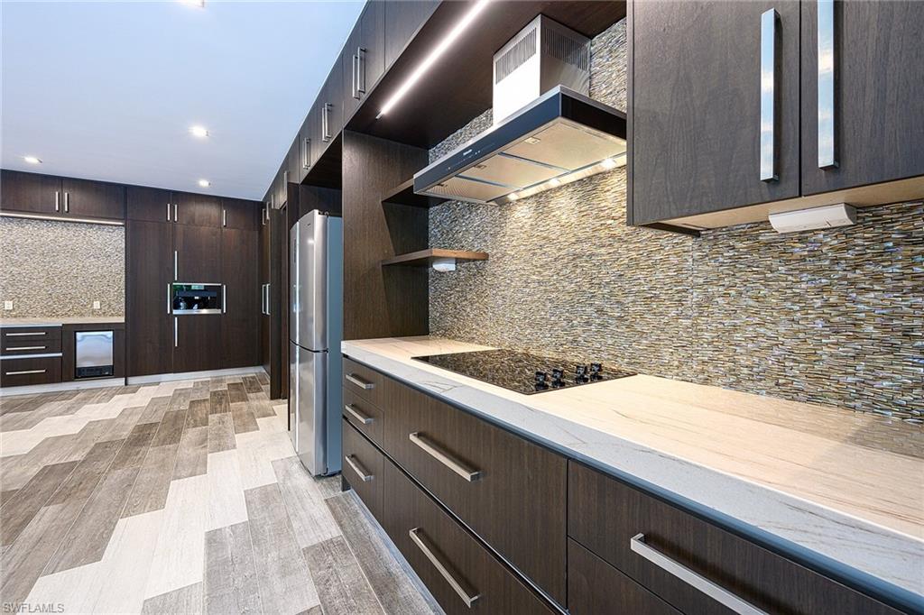 PARK SHORE - Residential