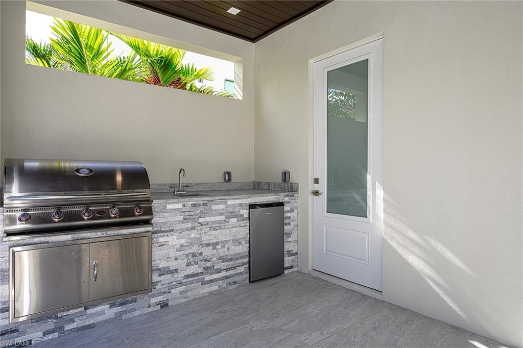 PARK SHORE - Residential