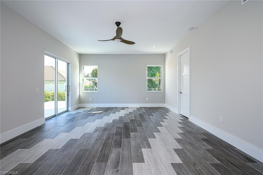 PARK SHORE - Residential