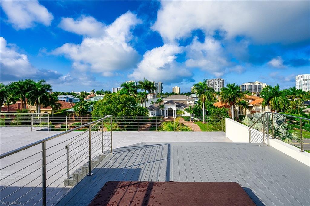 PARK SHORE - Residential