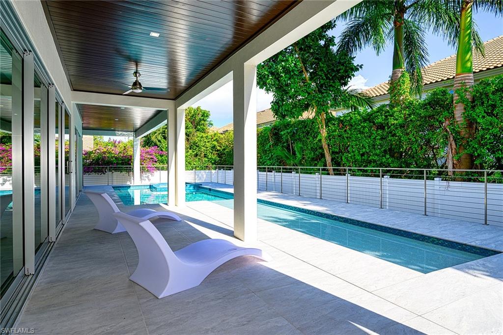 PARK SHORE - Residential