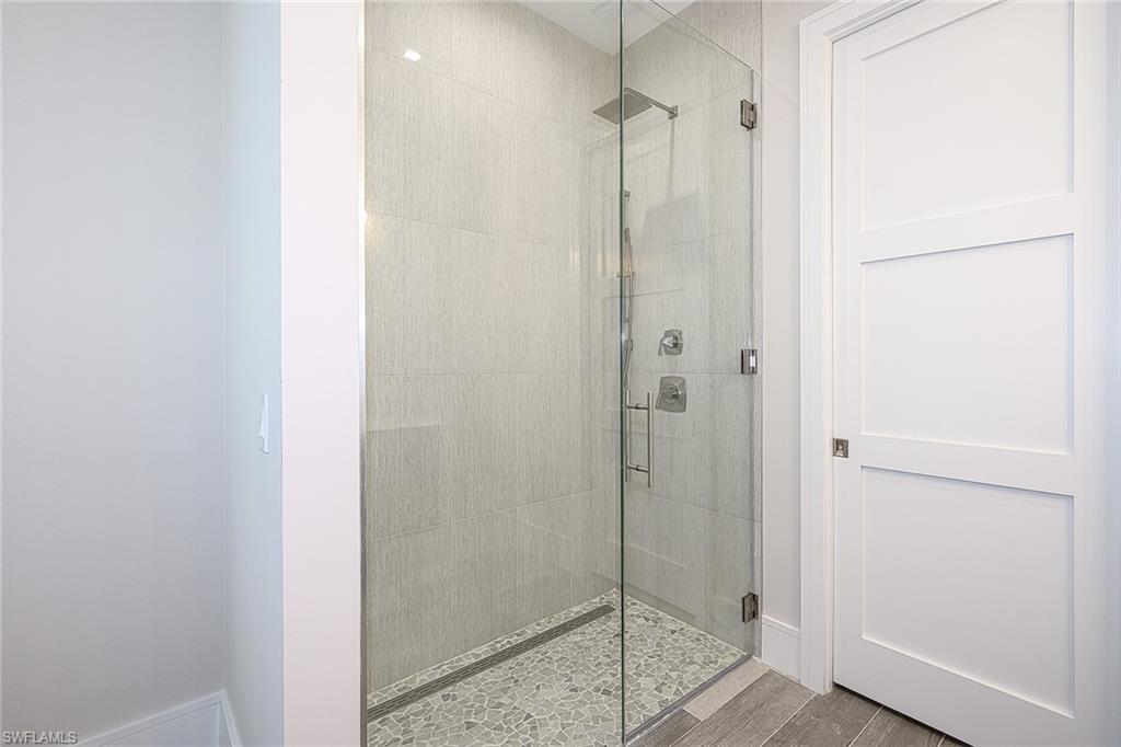 PARK SHORE - Residential