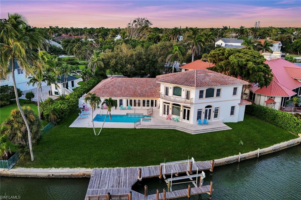 MOORINGS - Residential