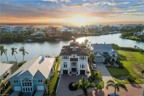 217 Bayfront DR BONITA SPRINGS FL 34134