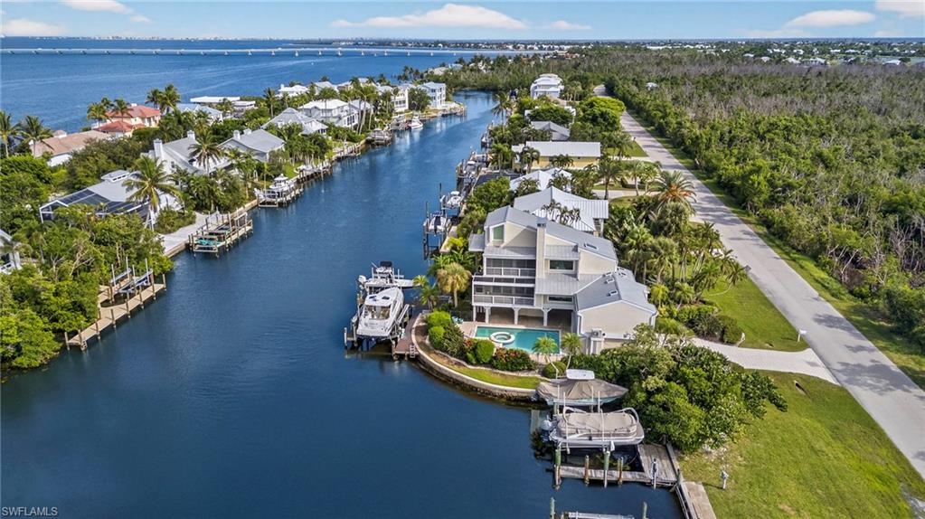 SANIBEL HARBOURS - Residential
