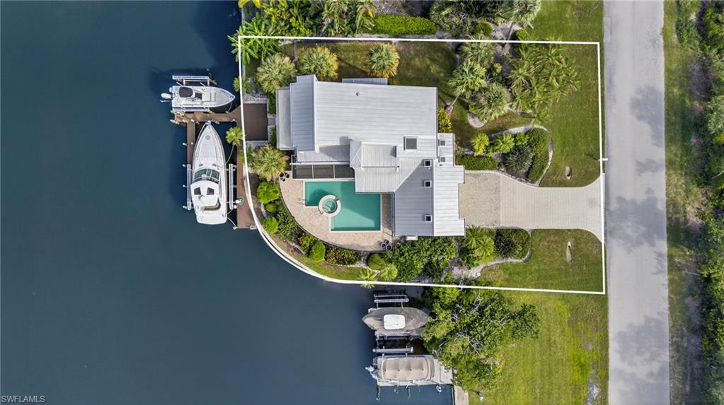 1290 Bay DR