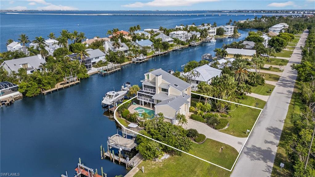 SANIBEL HARBOURS - Residential