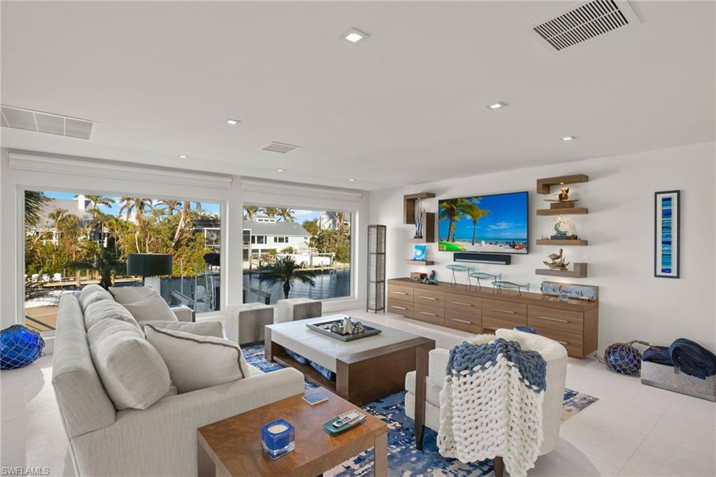 SANIBEL HARBOURS - Residential