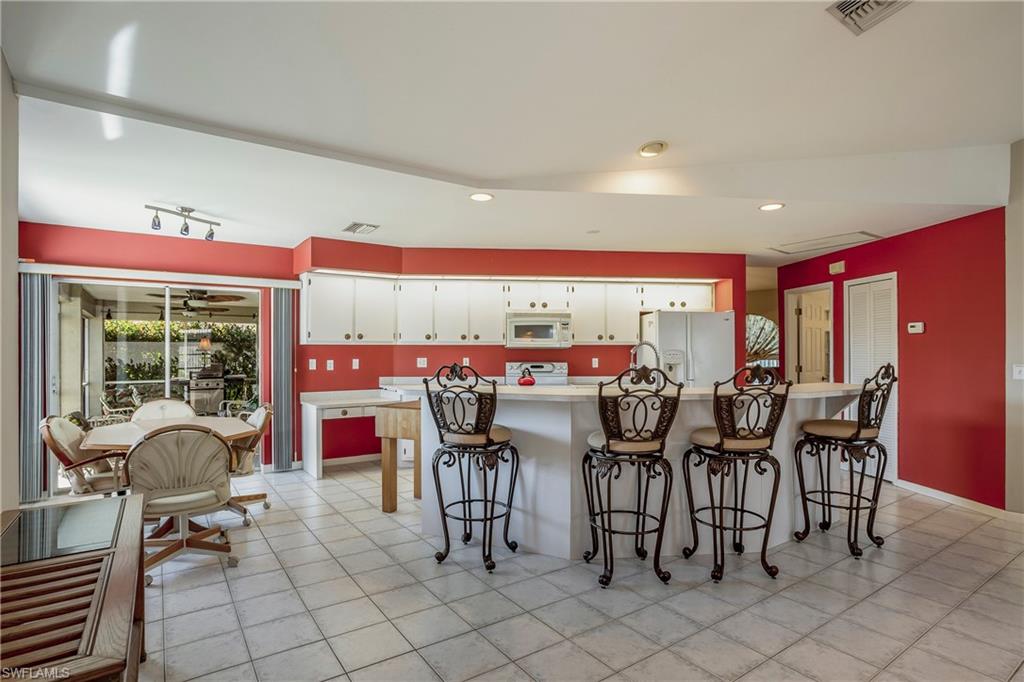 SAN CARLOS PARK - Residential