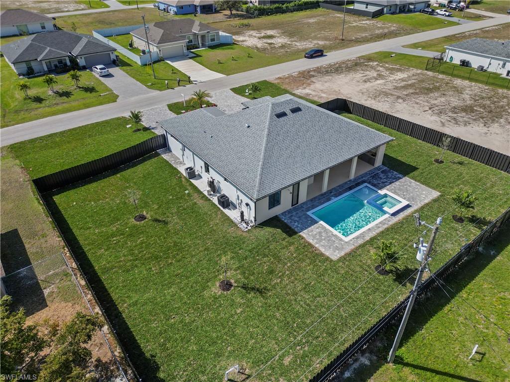 CAPE CORAL - Residential