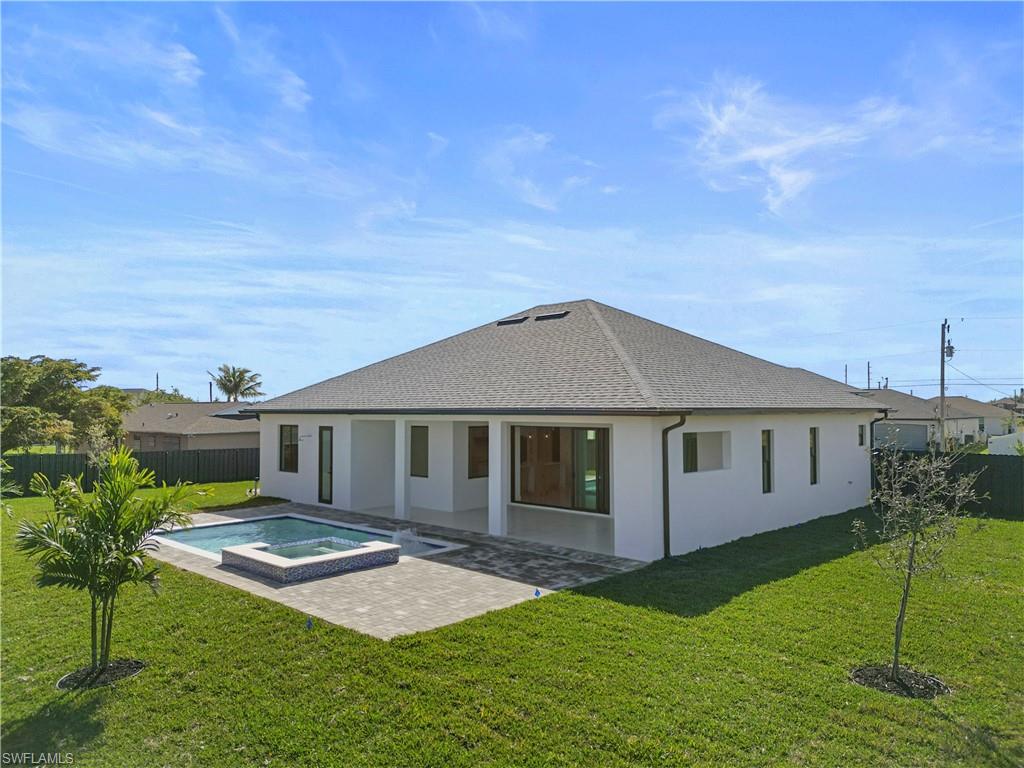 CAPE CORAL - Residential