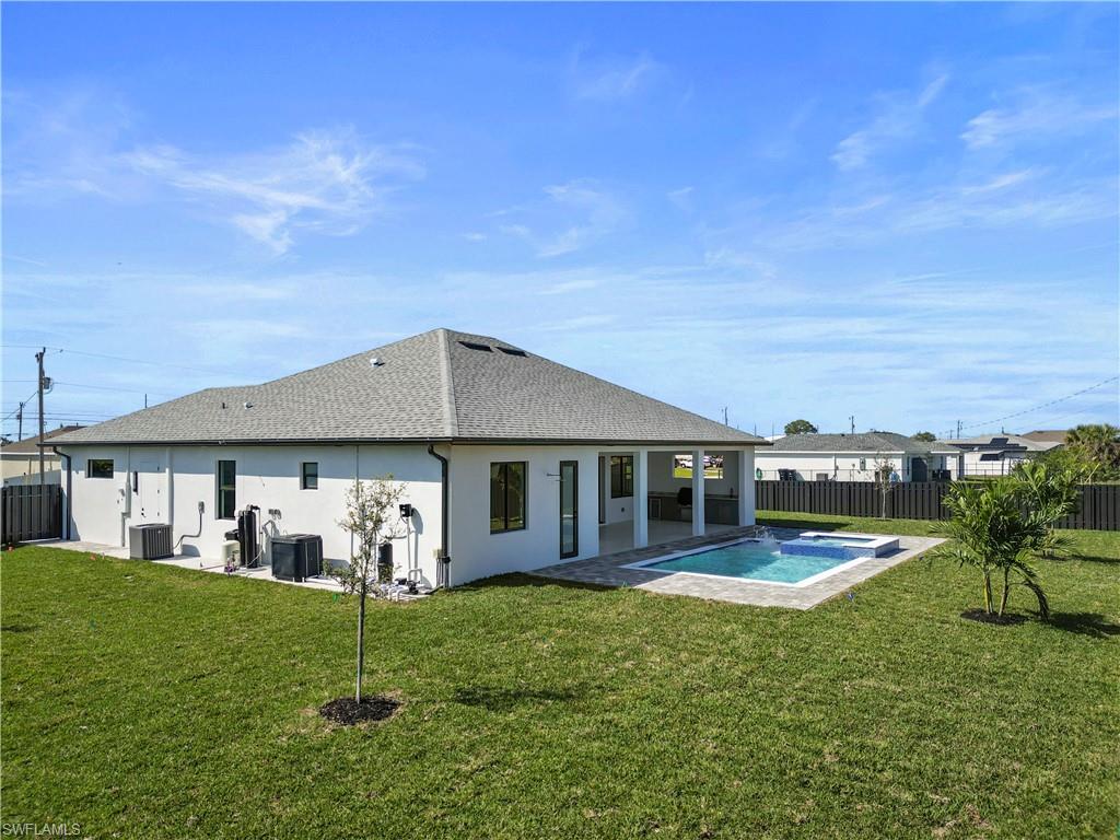 CAPE CORAL - Residential