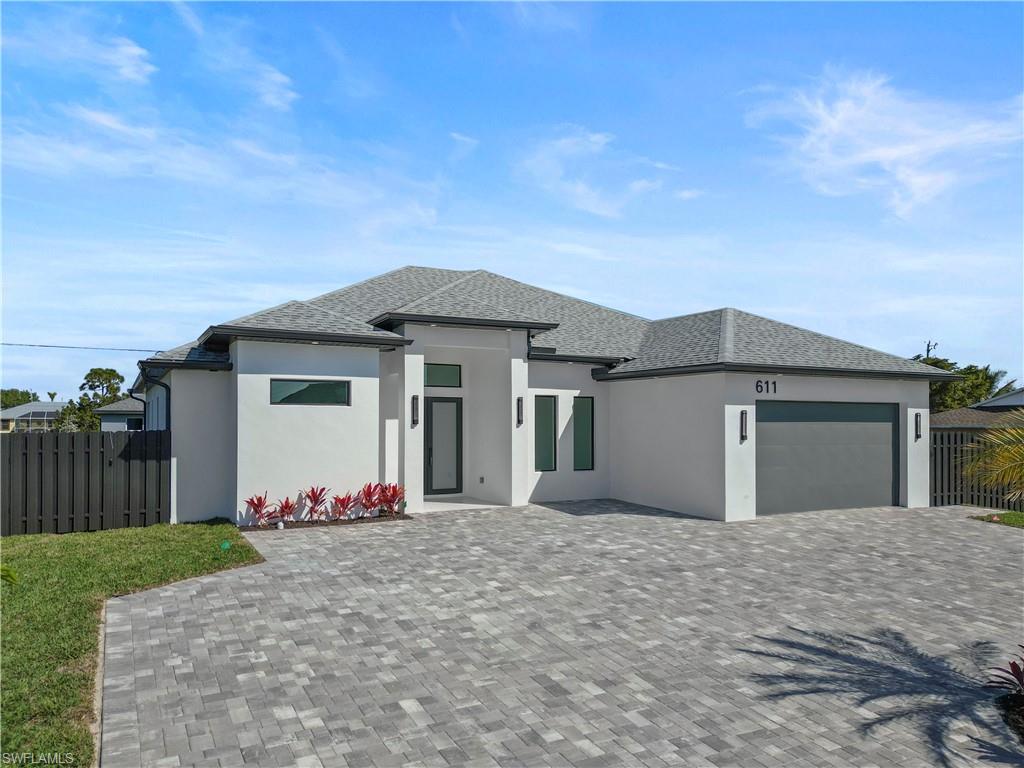 CAPE CORAL - Residential