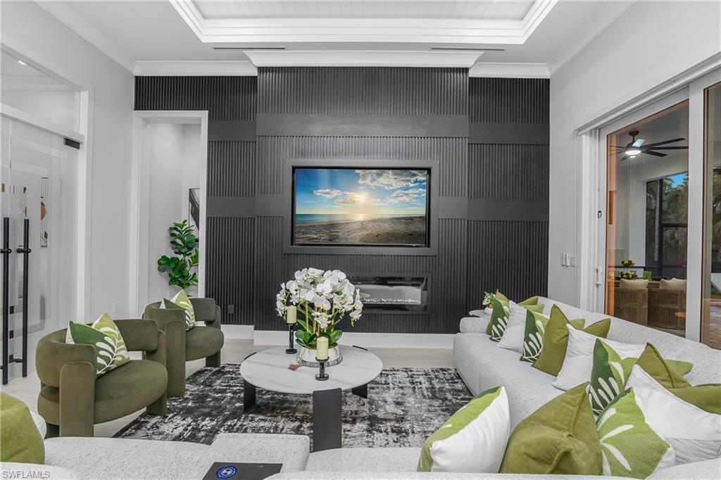 GOLDEN GATE ESTATES - Residential