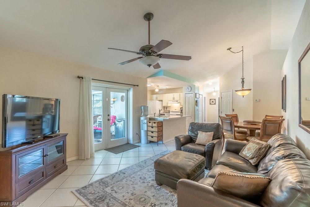 COUNTRY OAKS - Residential