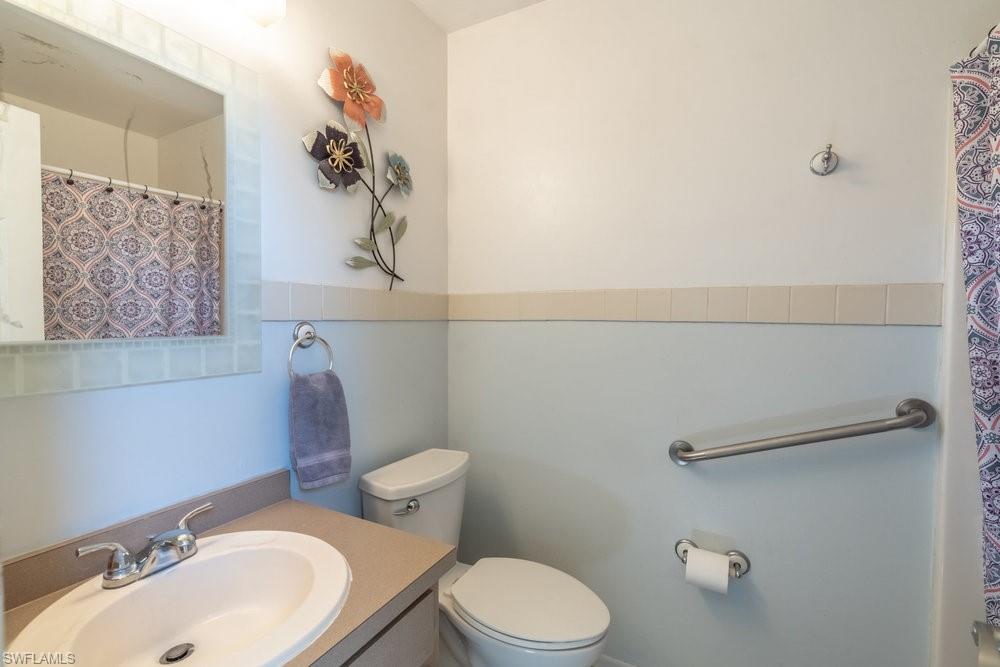 COUNTRY OAKS - Residential