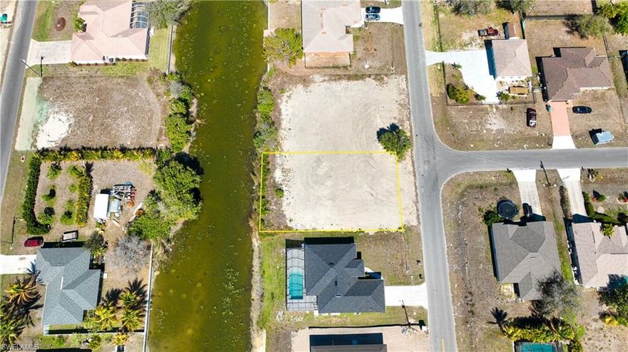 Nice Freshwater lot with western exposure and great views of the 100 ft wide canal! Only 5 Lots away from Lake Meade, perfect boating and fishing. CITY WATER, SEWER, AND IRRIGATION AVAILABLE!! **NO ASSIGNMENT OF CONTRACTS WILL BE ACCEPTED**