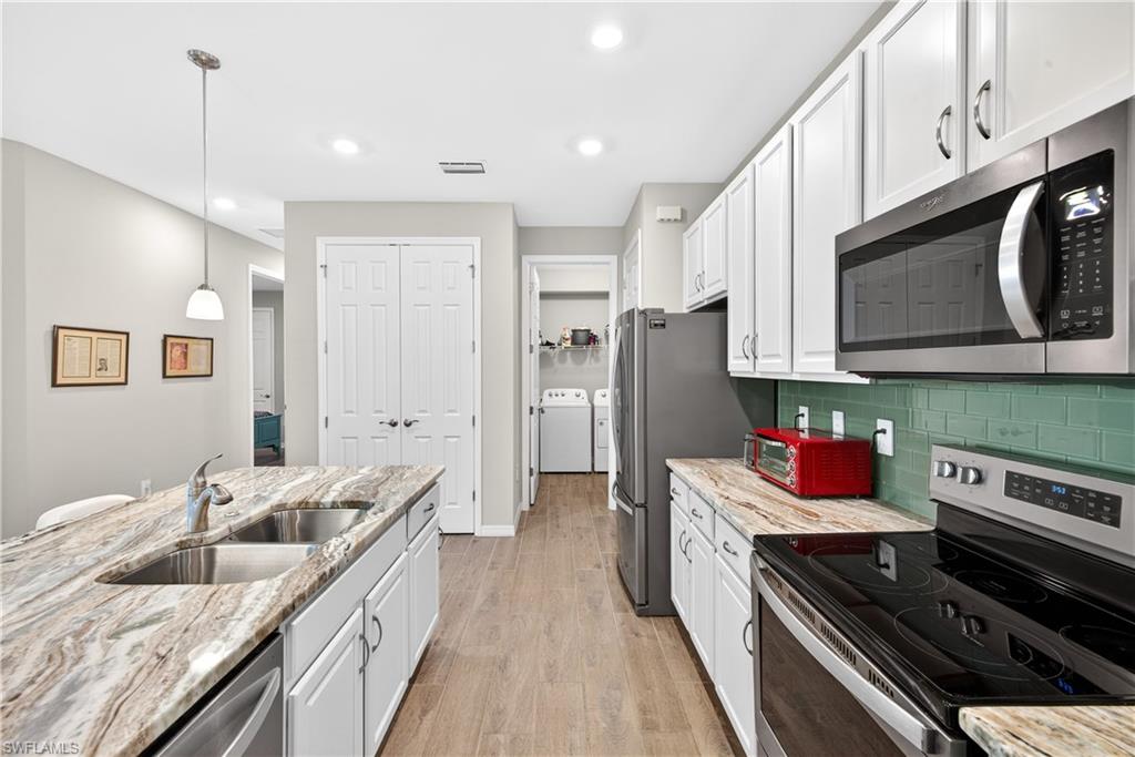 RIVERSIDE AVENUE VILLAS - Residential