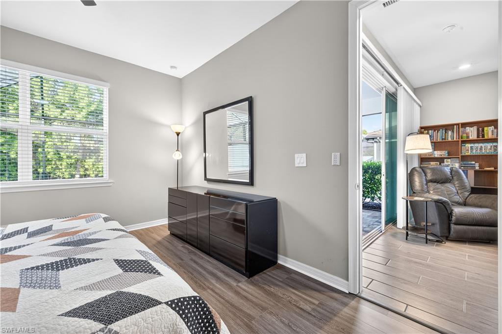 RIVERSIDE AVENUE VILLAS - Residential